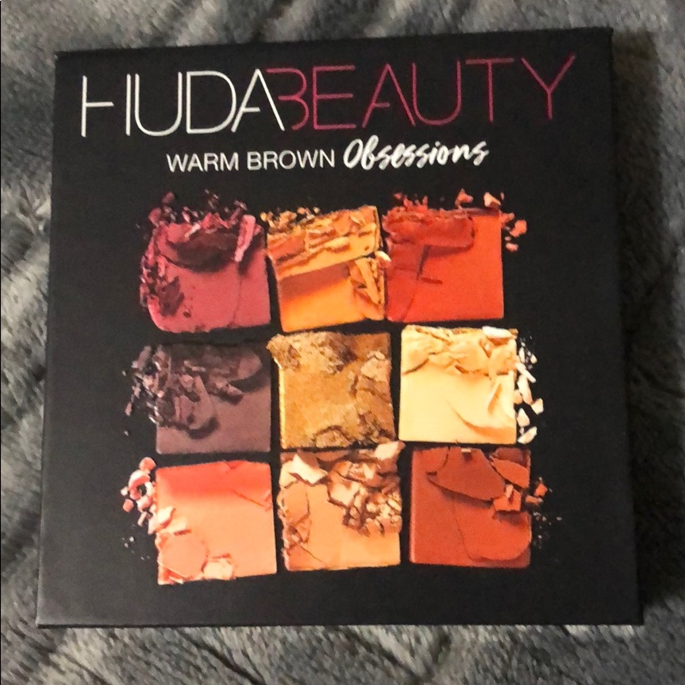 Huda beauty warm brown obsessions